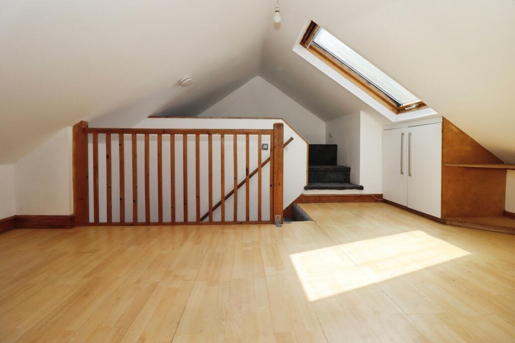 Staple Hill Road, Bristol, BS16 photo 5