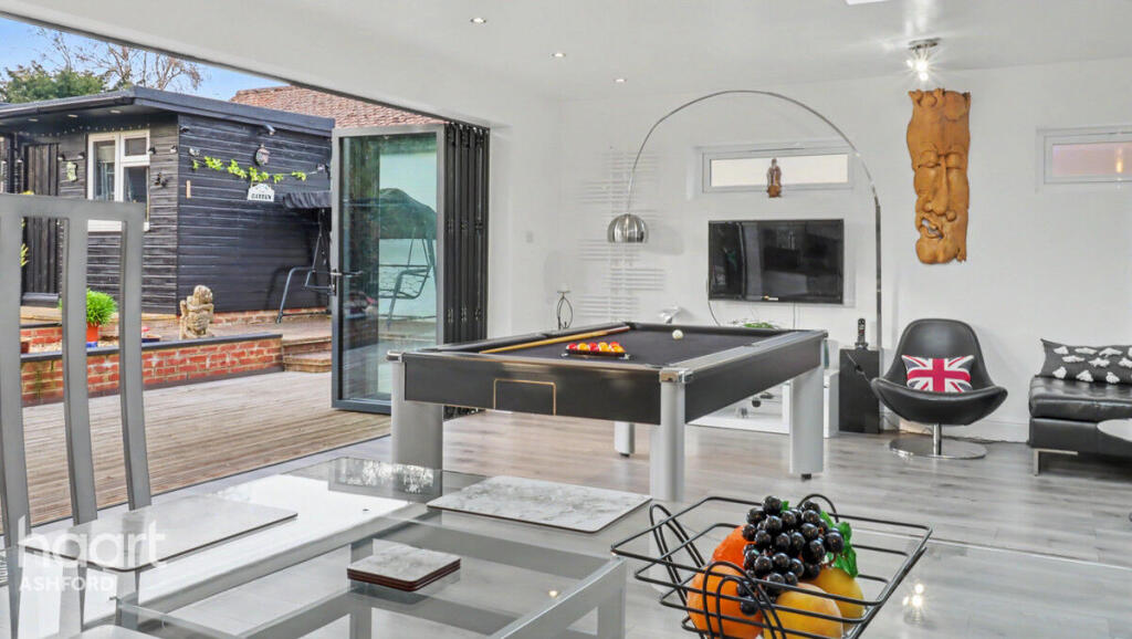 Main image of property: Northumberland Avenue, Ashford