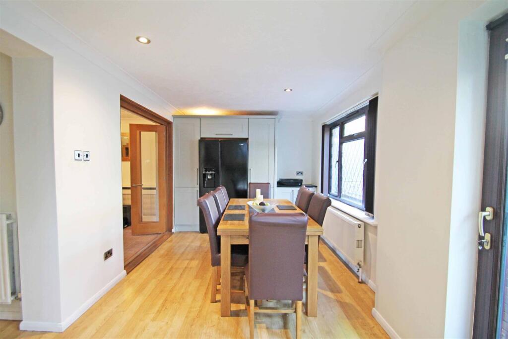 Elder Close, Portslade photo 3