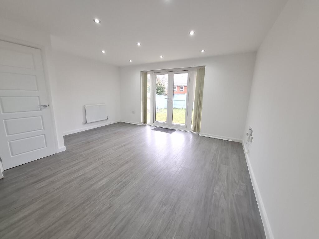 Main image of property: Skipper Close, HEMEL HEMPSTEAD