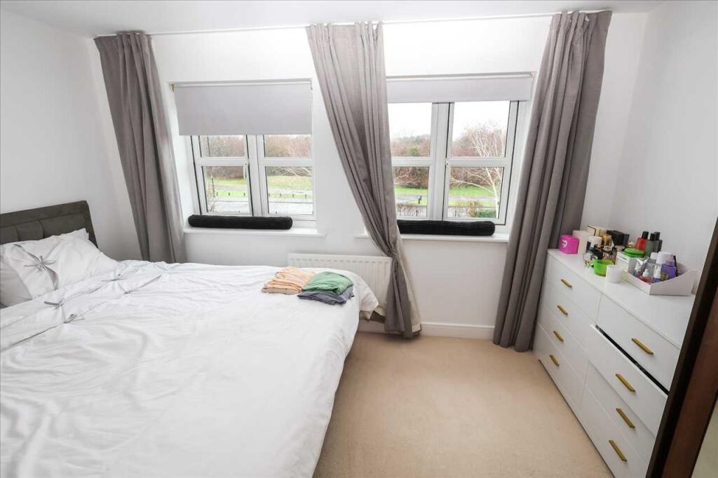 Ashmount Crescent, Cippenham photo 4