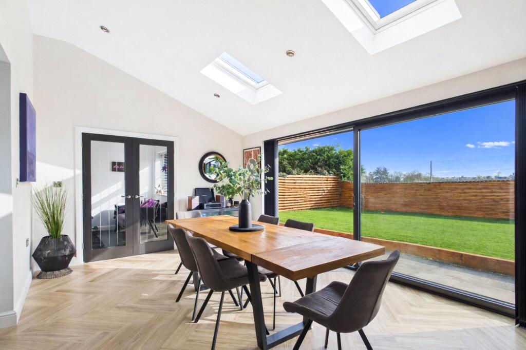 House in Purley on Thames, West Berkshire - View 2