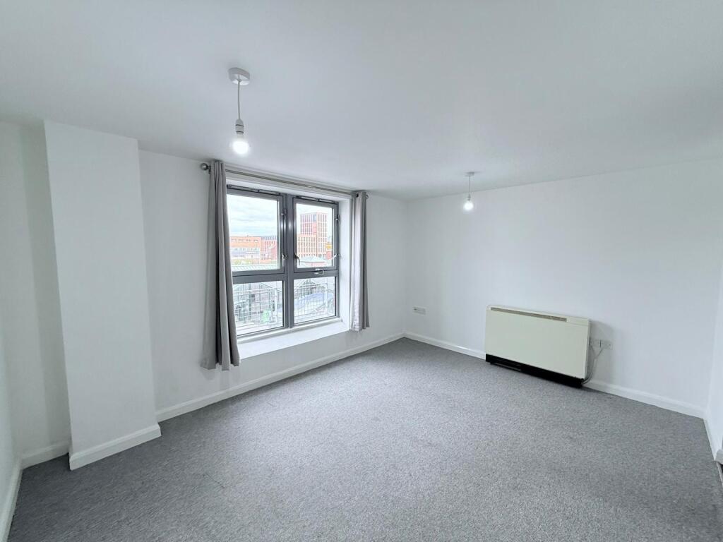 Apartment in Nottingham, Hockley, St Ann's - View 2
