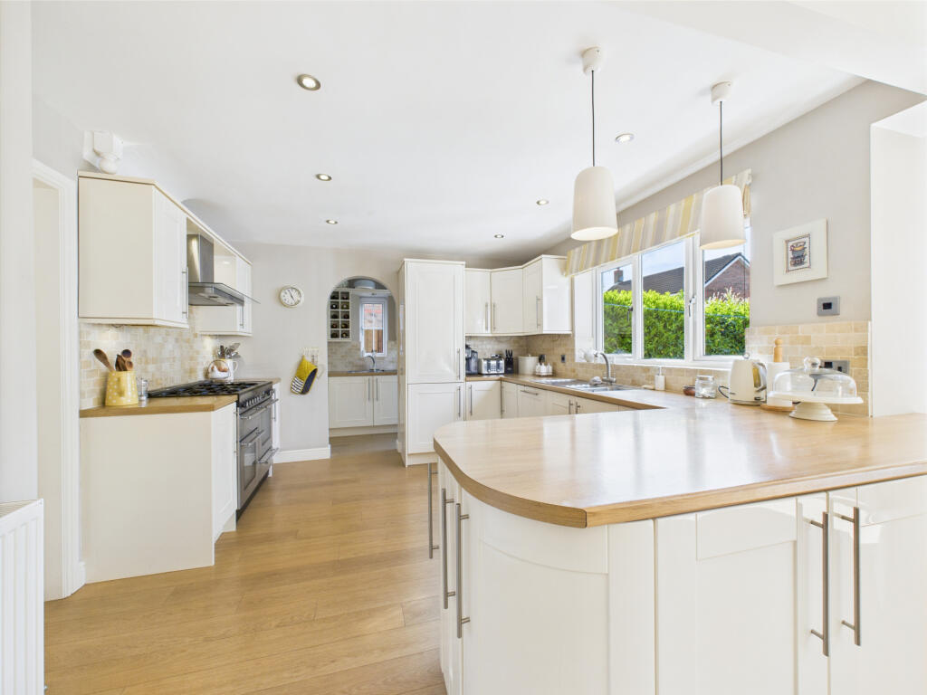 Moorfield Close,  Penwortham, PR1 photo 4