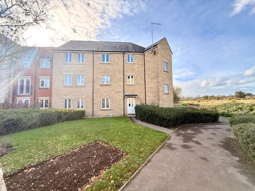 Main image of property: Oake Woods, Gillingham