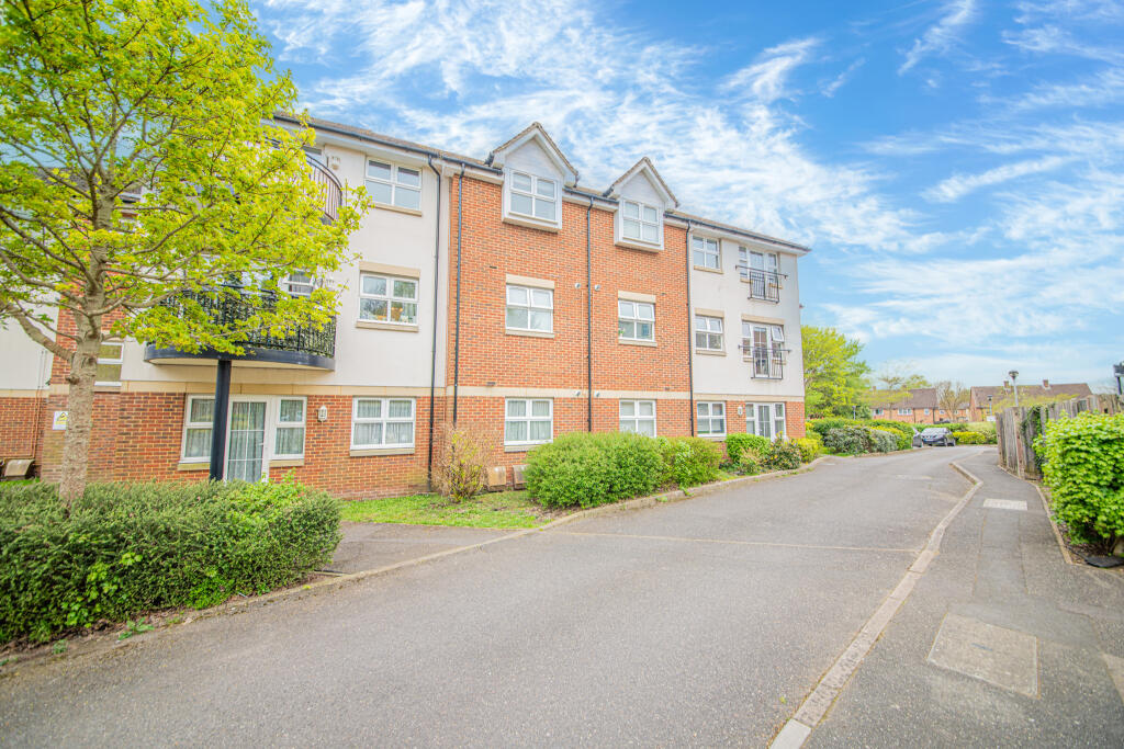 Main image of property: Camborne Close, Bishopstoke, Hampshire