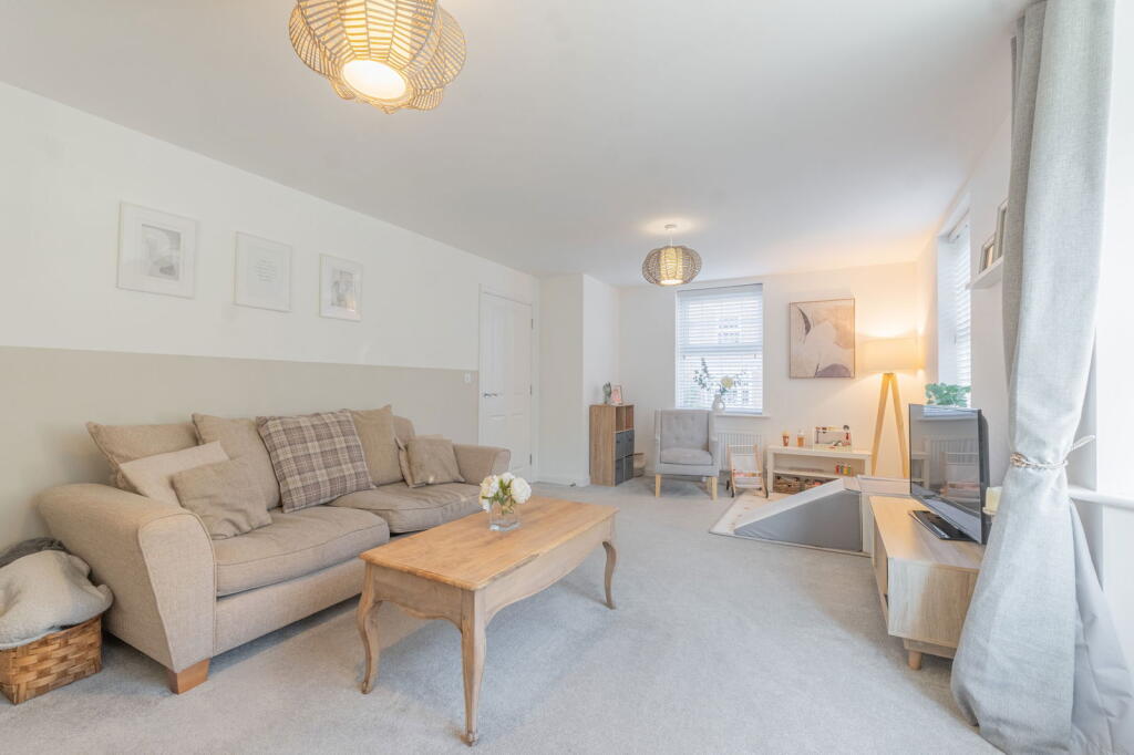 Additional image 9 of Edgefield Close, Redditch, B98 7WB