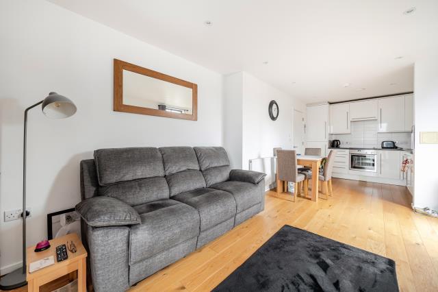 Frimley Road, Camberley photo 3