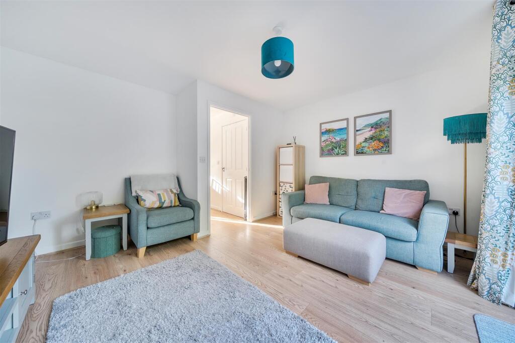 House in Bedford, Kingsbrook - View 5