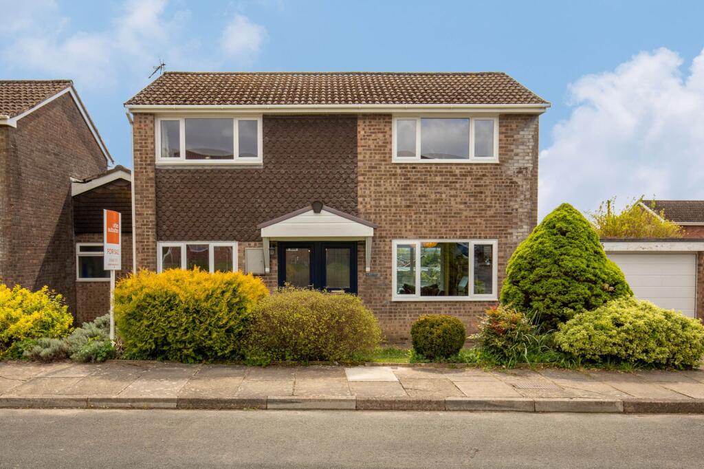 Main image of property: Parc-Y-Bryn, Creigiau, CF15