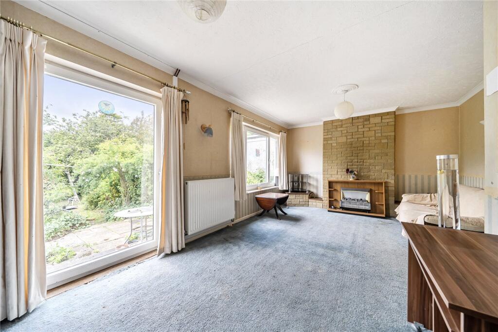 Boness Road, Wroughton, SN4 - More