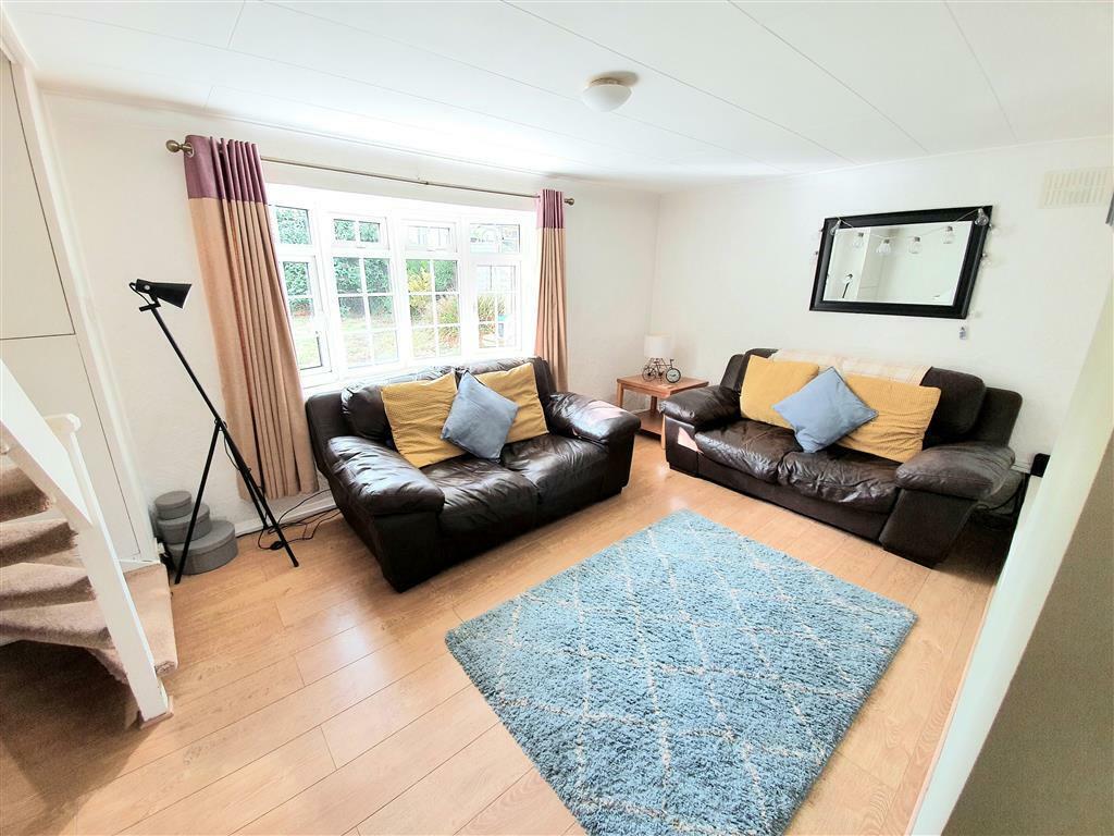 House in East Grinstead, North End - View 3