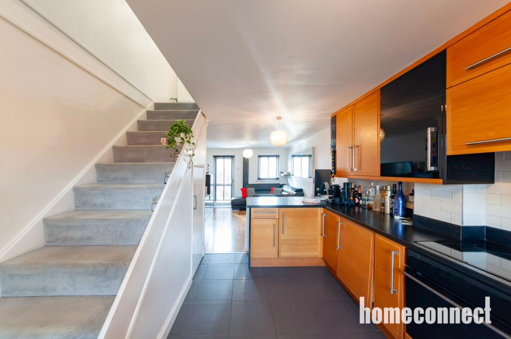 House in Romford - View 4