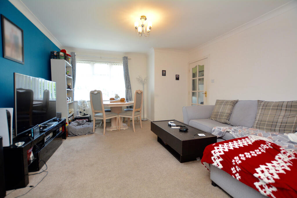 House in Kilmarnock, East Ayrshire - View 3