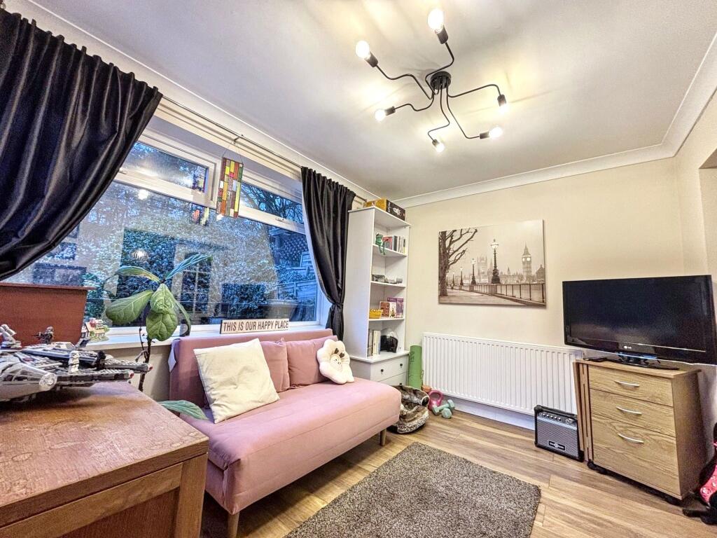 Sherburn Park Drive, Rowlands Gill, Tyne and Wear, NE39 1QU photo 4