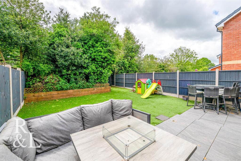 House in Wolverhampton, Penn - View 3
