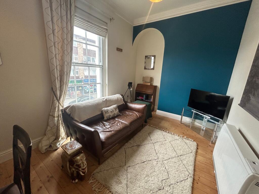 Apartment in Warwick, Sydenham, Royal Leamington Spa - View 3