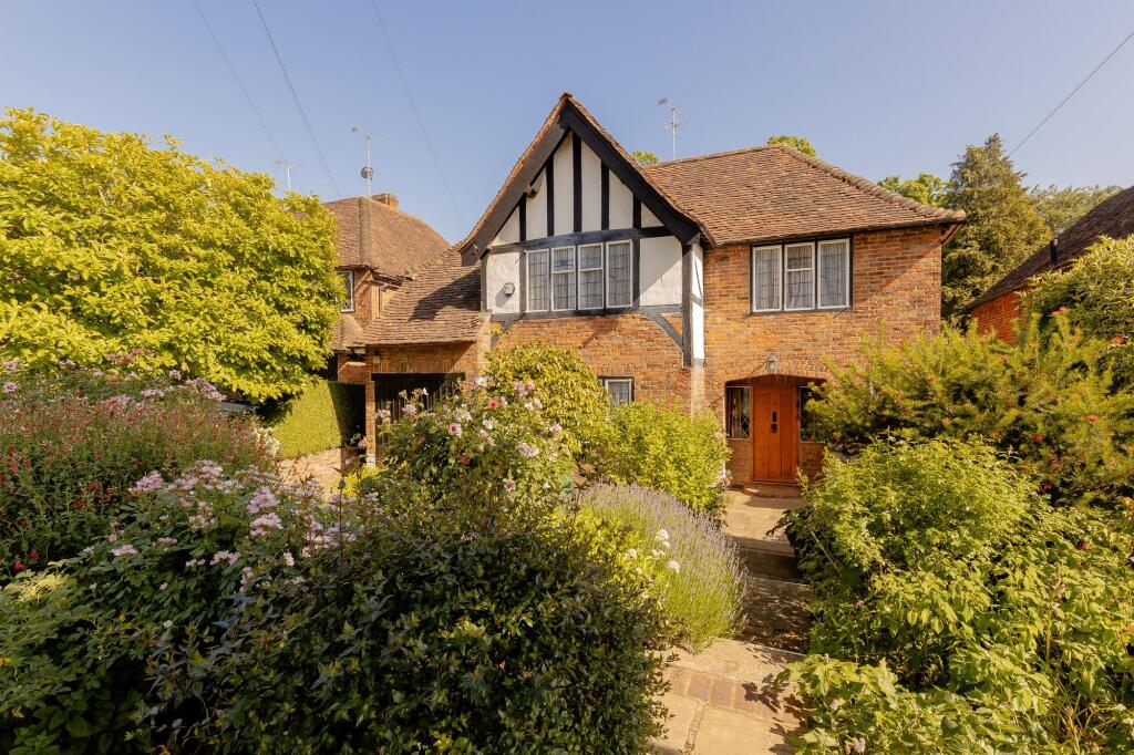 Main image of property: Edmunds Walk, London, N2