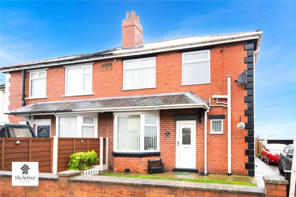 Main image of property: Alexandra Road, Harwoth & Bircotes, Doncaster, South Yorkshire, DN11
