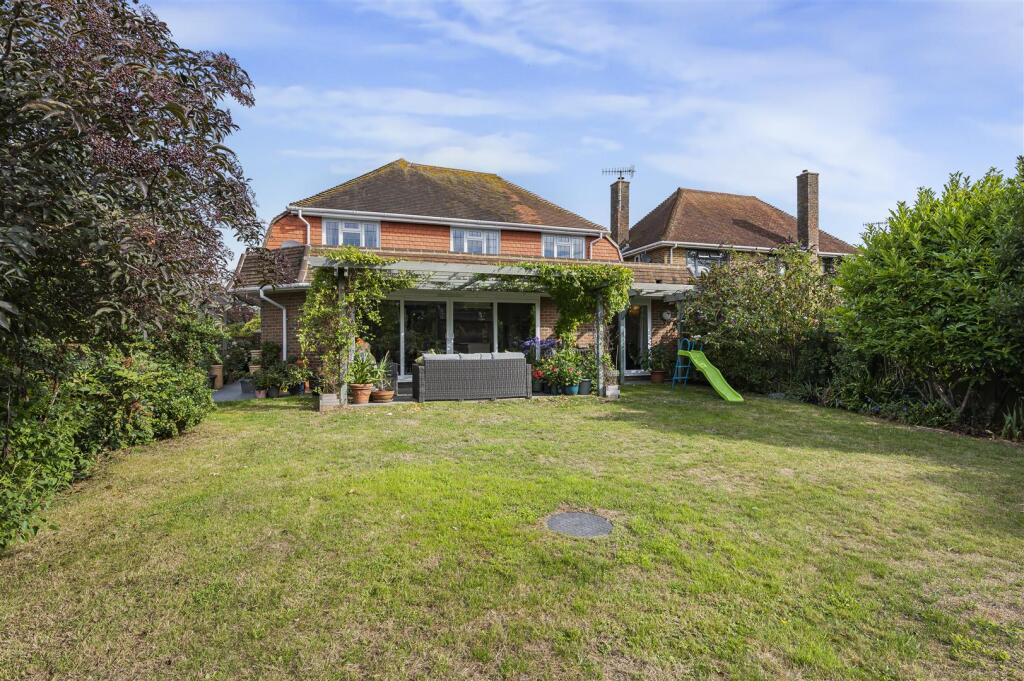 Firle Close, Seaford photo 2