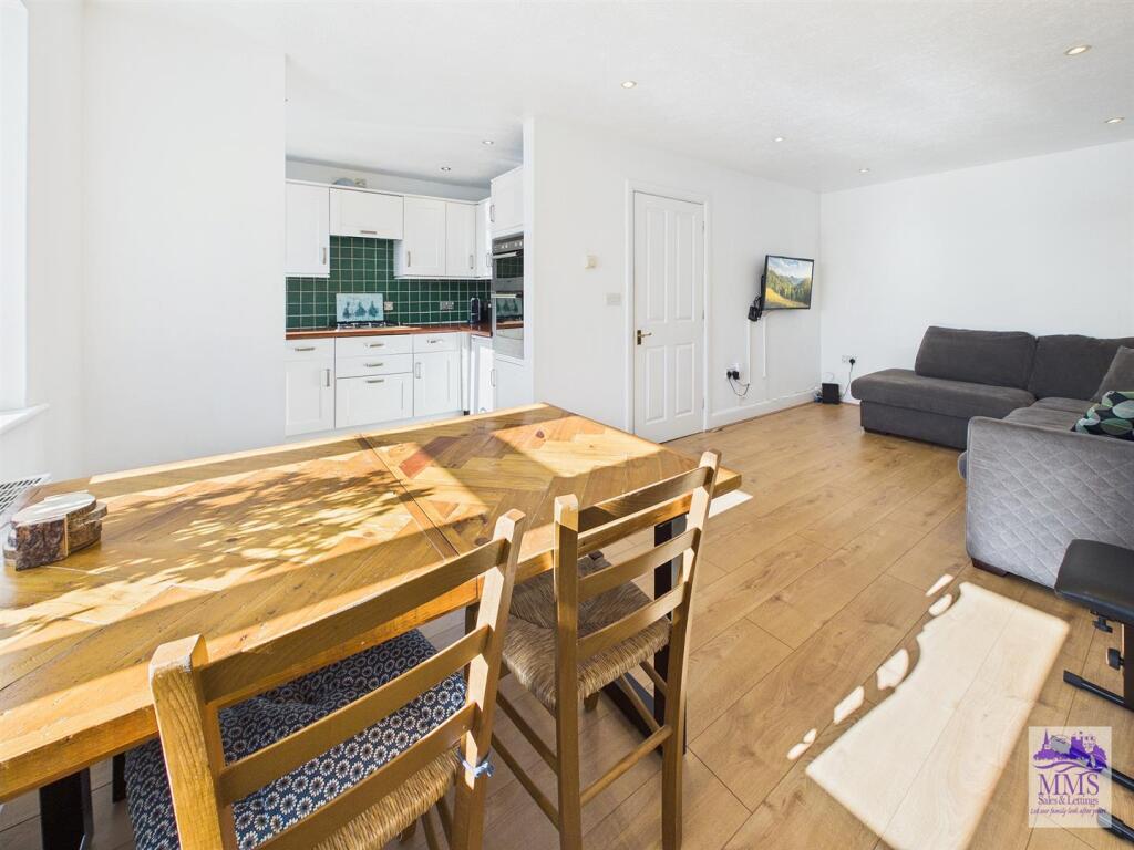House in Strood, Medway - View 3