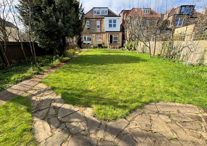 Apartment in London - View 4