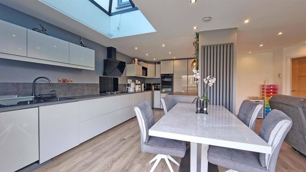 Shenstone Road, Nr Hollywood photo 5