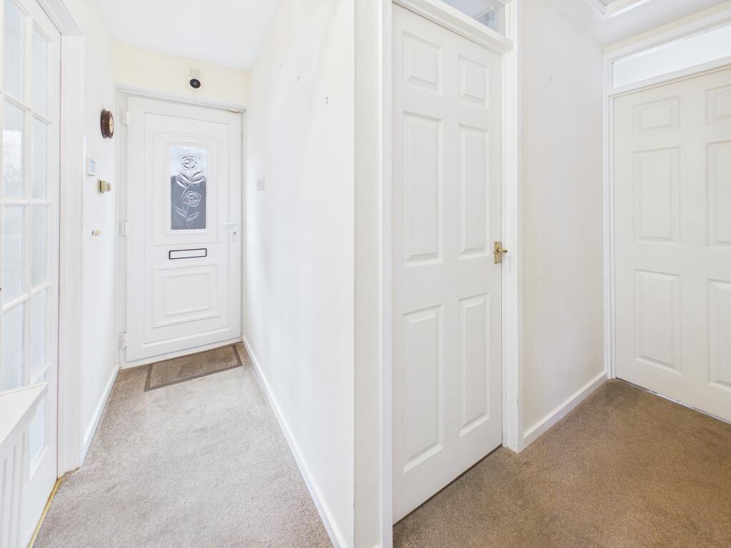 Calver Close, Oakwood photo 3