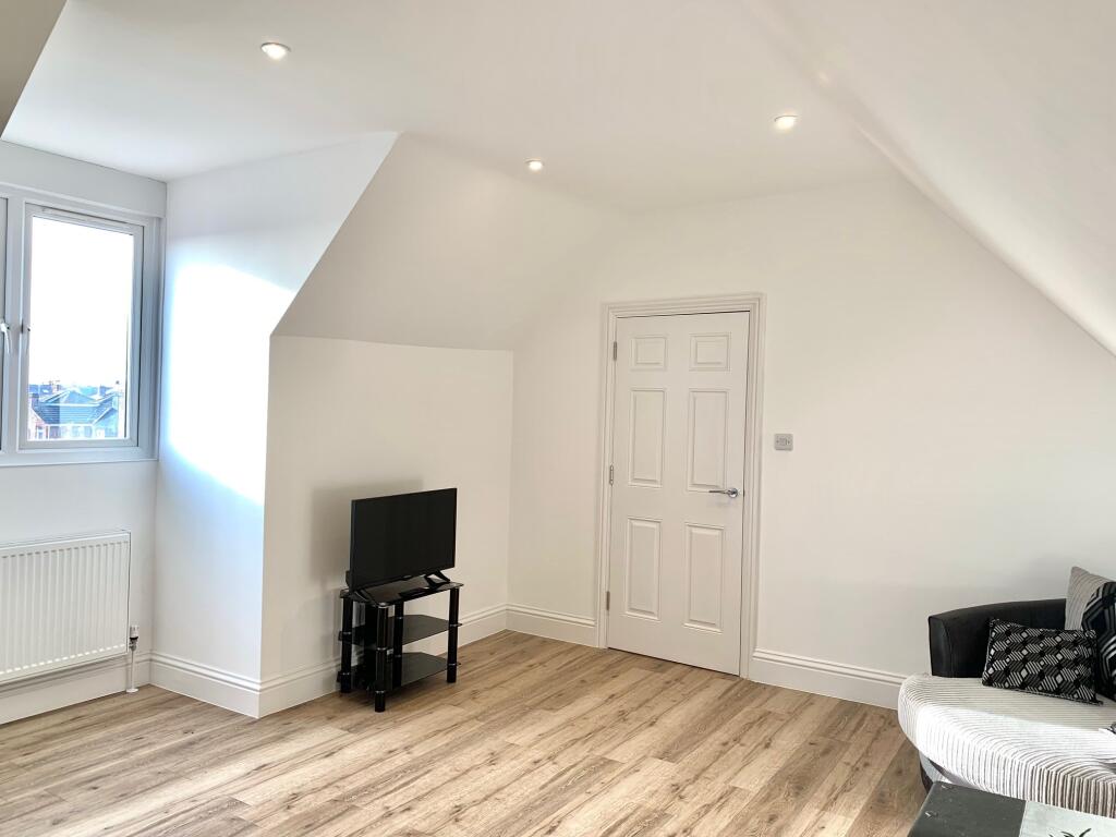 Apartment in Portsmouth - View 5