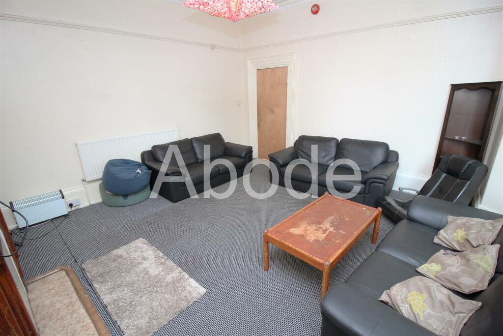 8 bedroom house for rent