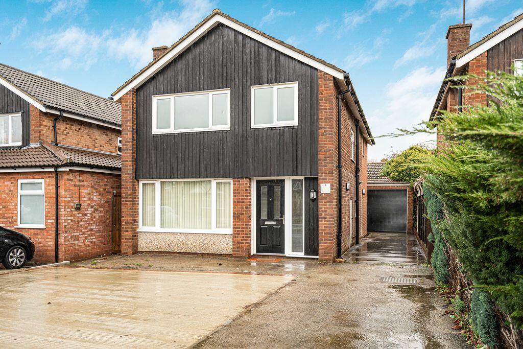 4-bed detached on Rickley Lane, Bletchley, Milton Keynes, £500,000
