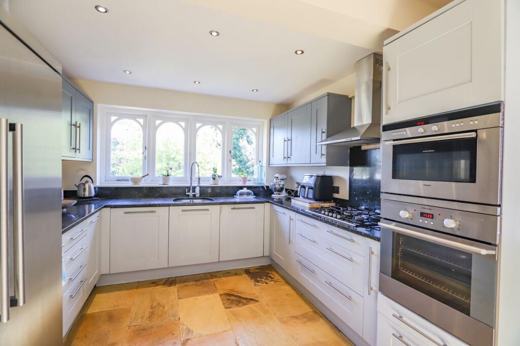 28 Old Mill Lane, Polegate, BN26 photo 5