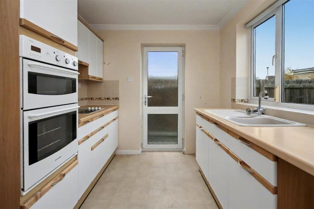 Flint Way, Bedford photo 4