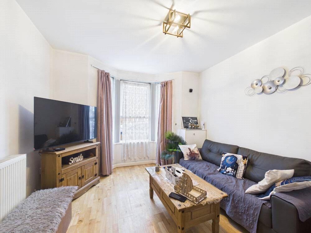 Lysons Avenue, Gloucester, GL1 photo 2