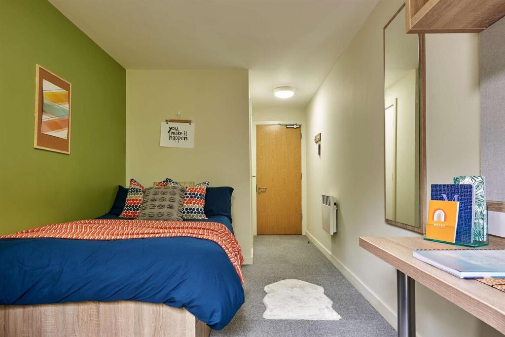 Additional image 4 of Birmingham | Student | September | B29