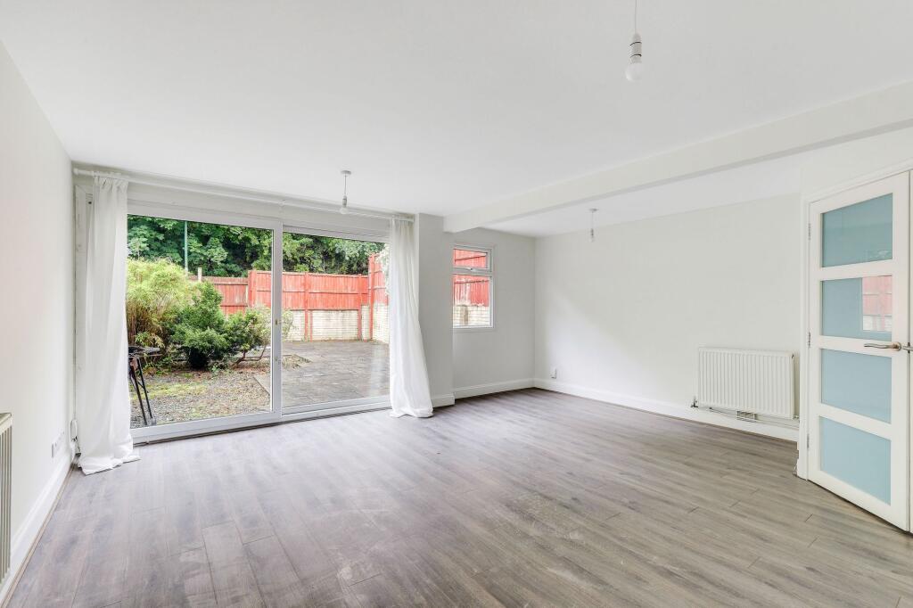 House in Nottingham, Hempshill Vale - View 3