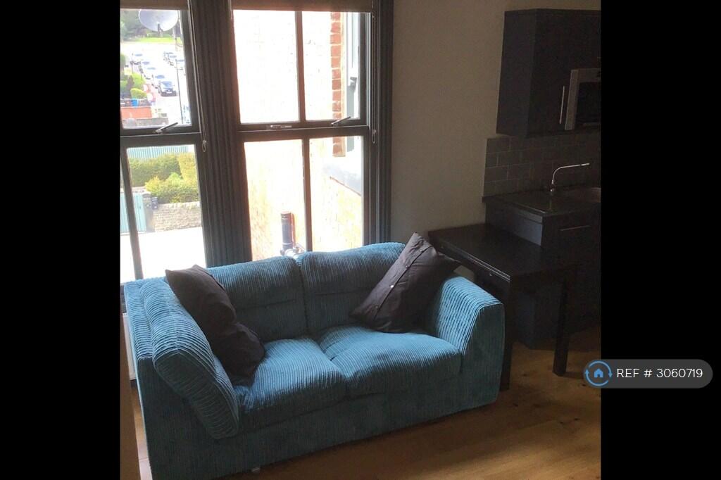 Apartment in Sheffield - View 5