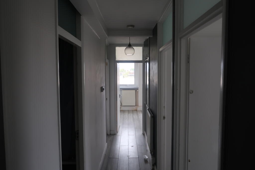 Flat 15, Snowman House, Abbey Road, London NW6 4DN photo 4