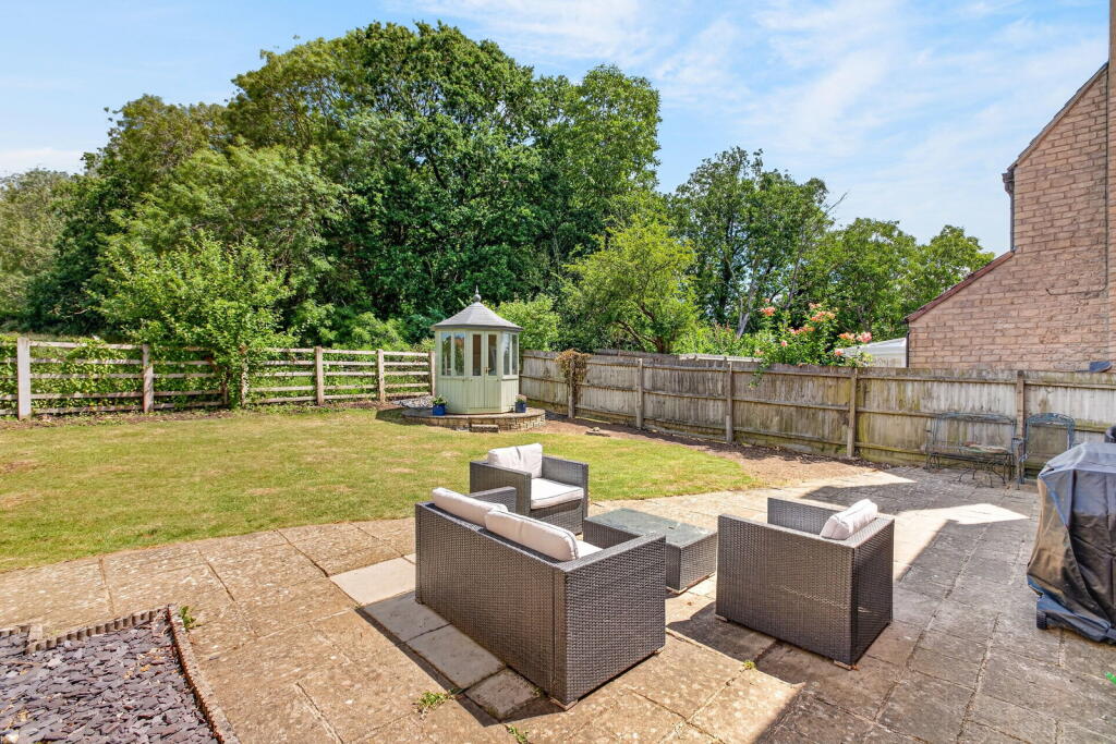 House in Brigstock - View 2