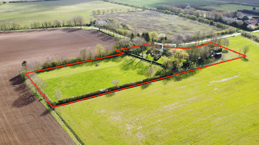 House in East Lindsey, East Keal - View 2