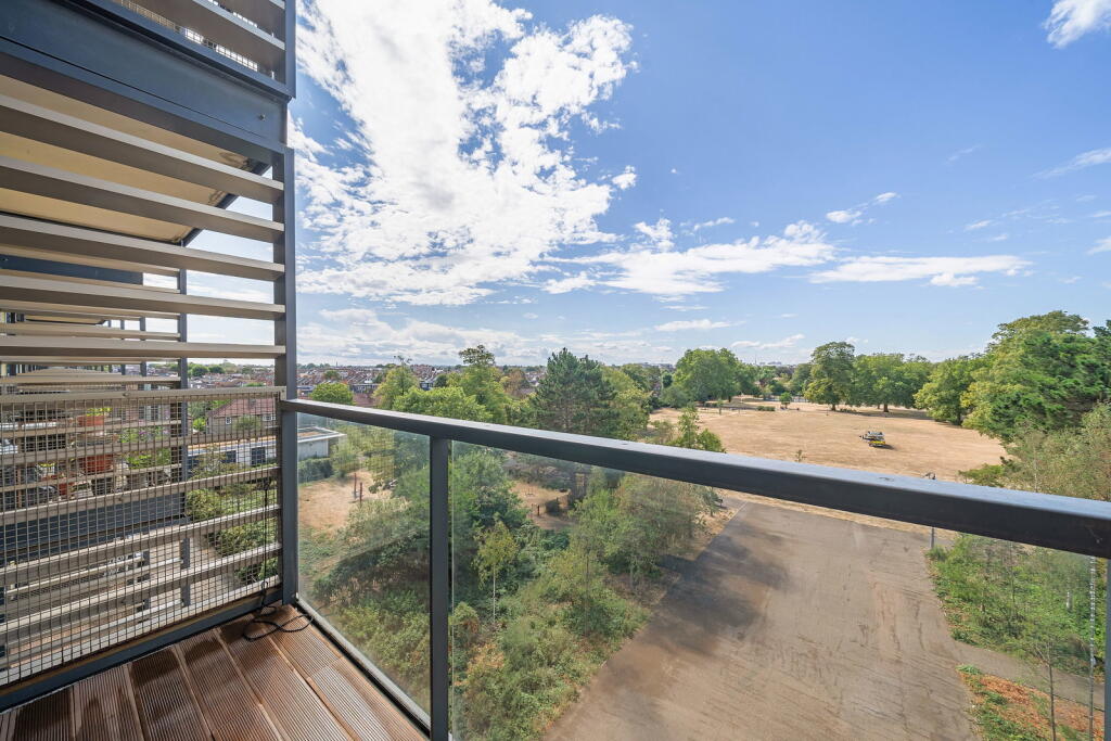 Apartment in London, Shepherd's Bush - More