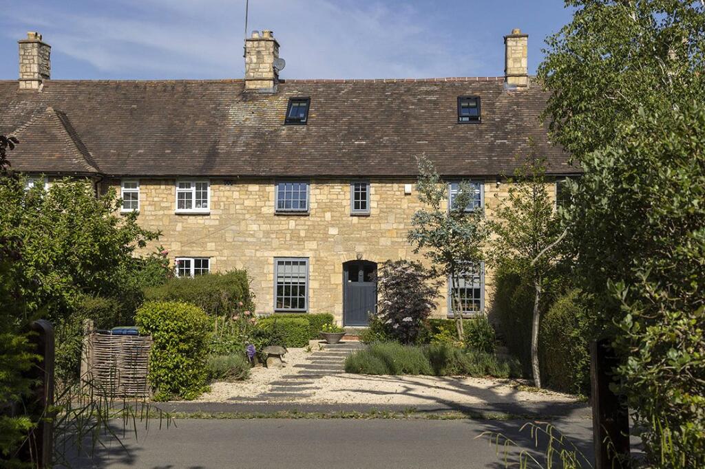 Main image of property: Laverton, Broadway, Gloucestershire, WR12