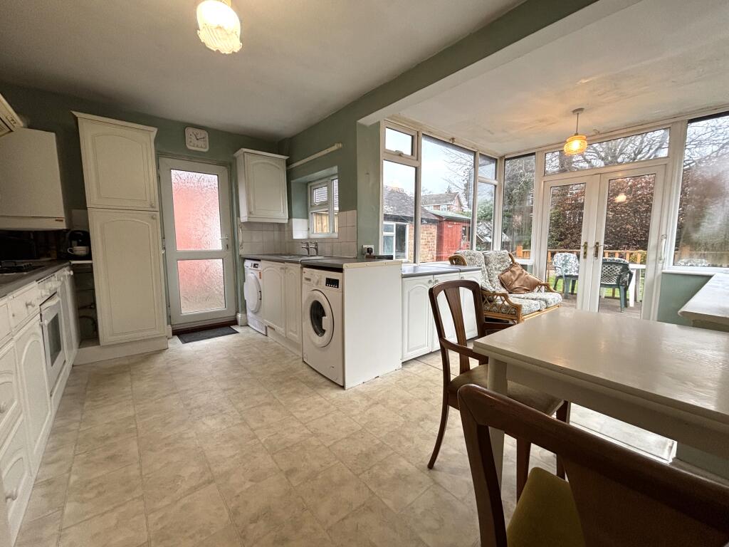 Fir Avenue, Bramhall photo 4