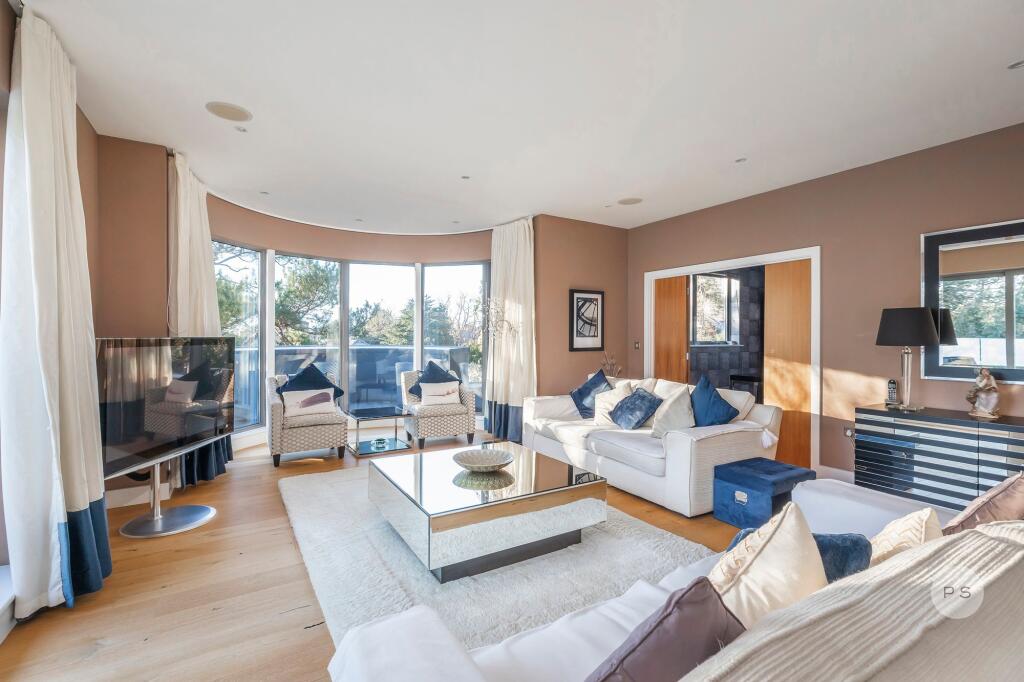 Additional image 3 of 'The Penthouse' Brooklyn House, Bingham Avenue, Lilliput, Poole, BH14