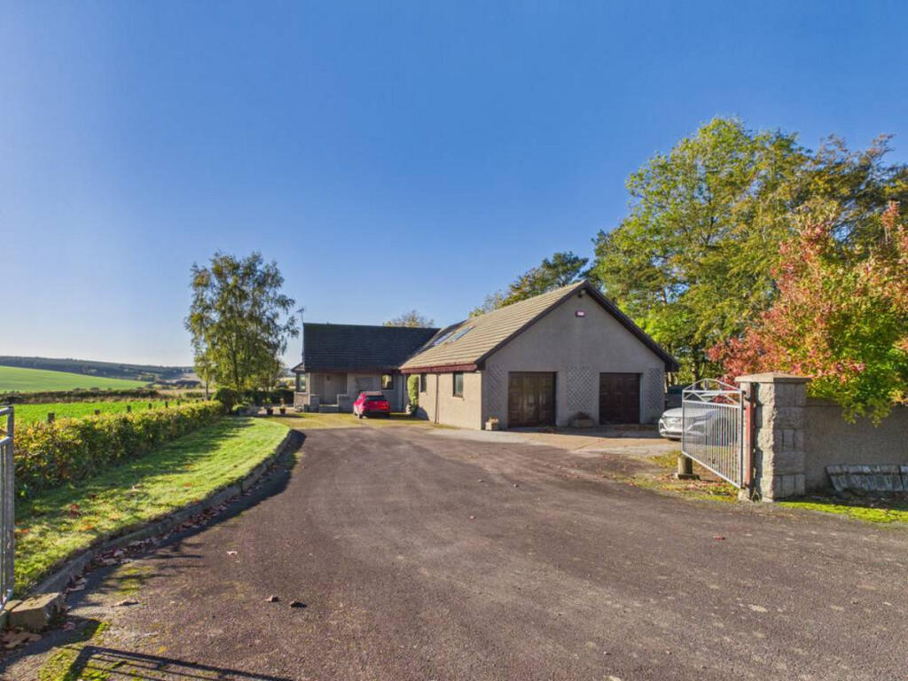 House in Aberdeen, Aberdeenshire - View 2