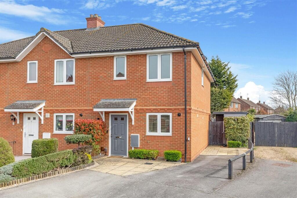 Main image of property: Shire Close, Kettering, Northamptonshire, NN15