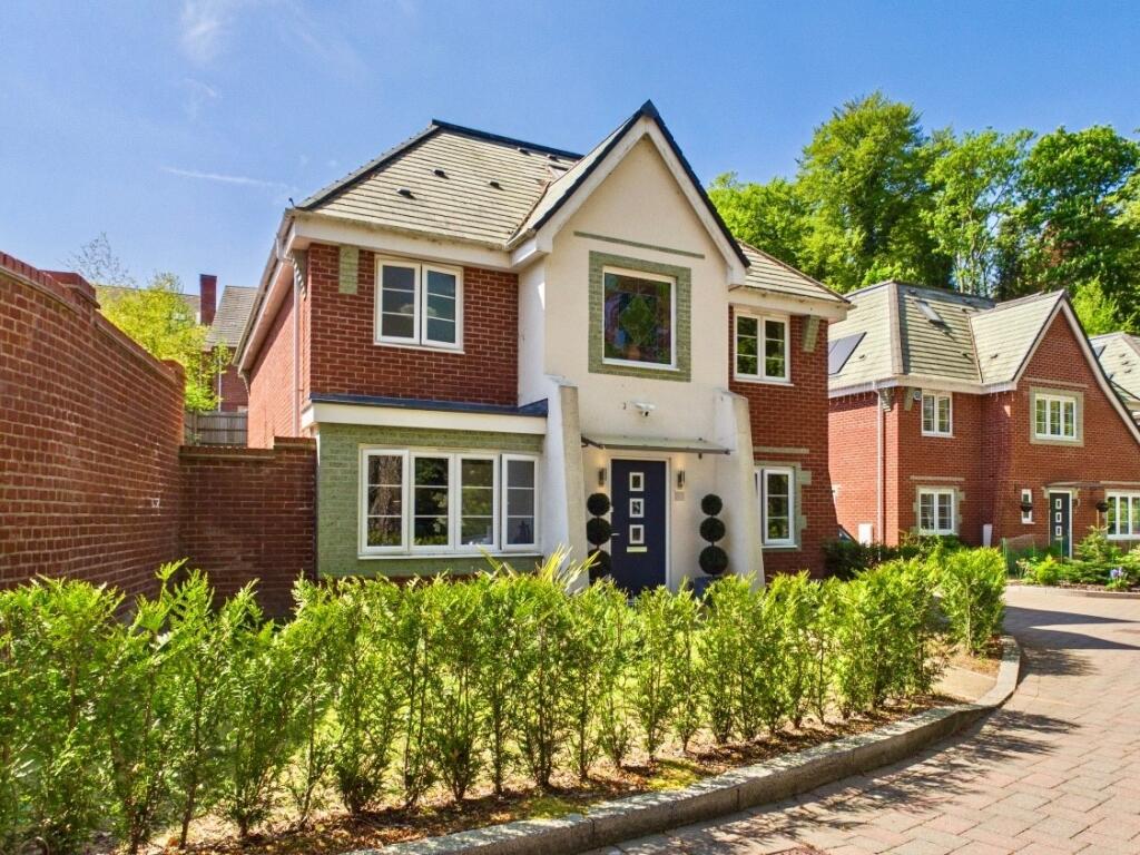 Main image of property: Trinity Circle, High Wycombe, HP11