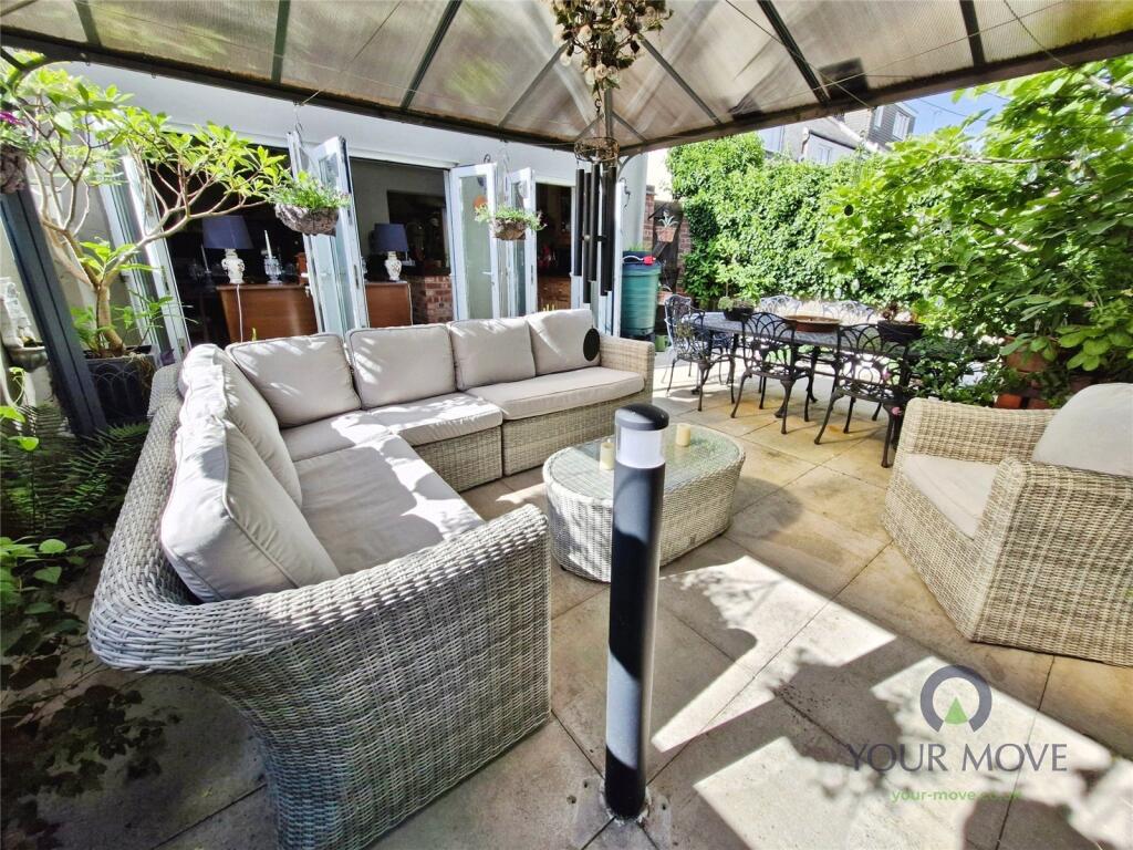 House in North West Leicestershire, Hugglescote and Donington le Heath - View 3