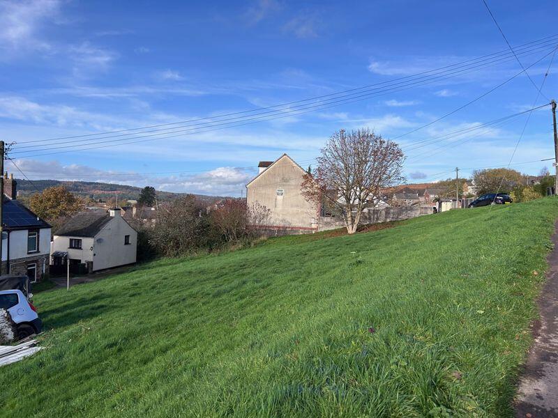Studio detached on Victoria Street, Cinderford, £50,000