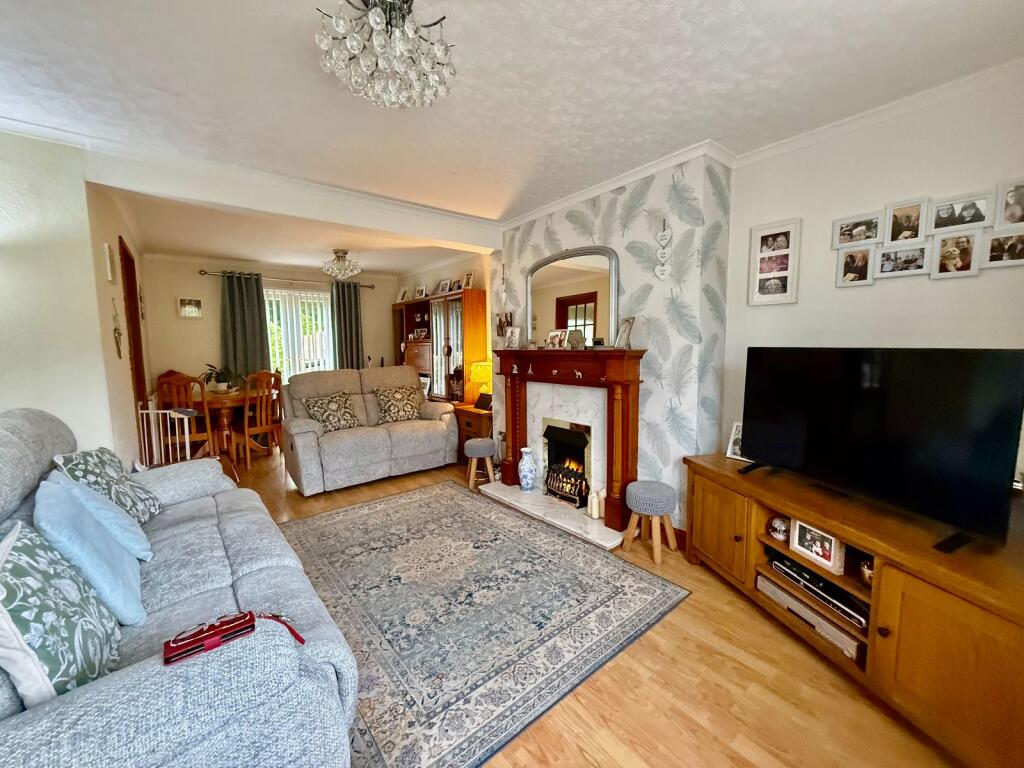 7 Bro Islyn, Trawsfynydd, LL41 4PD photo 2